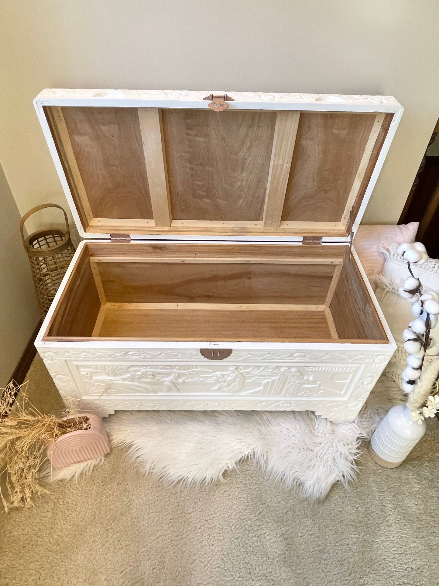 White Camphor chest