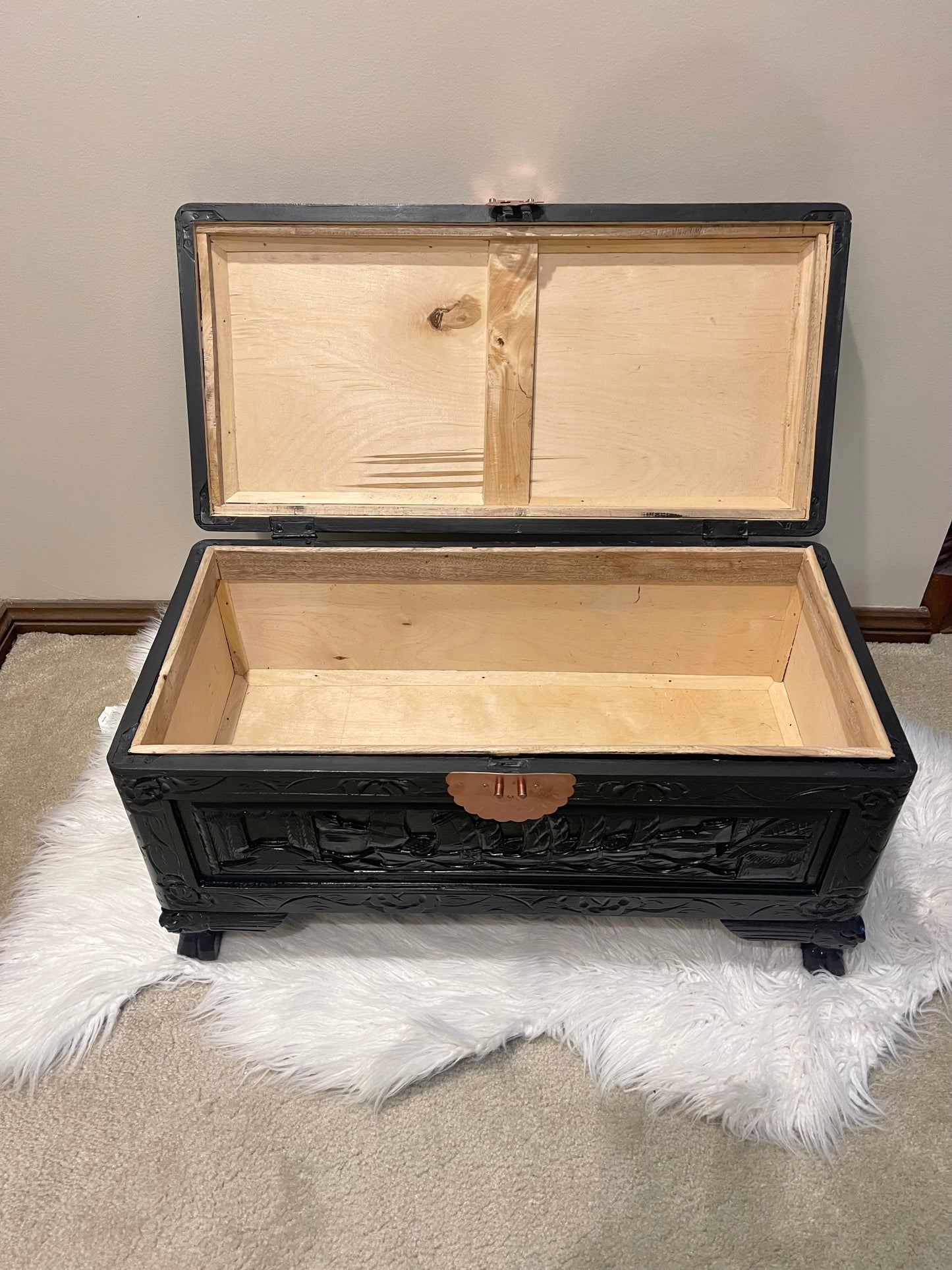 Black camphor chest