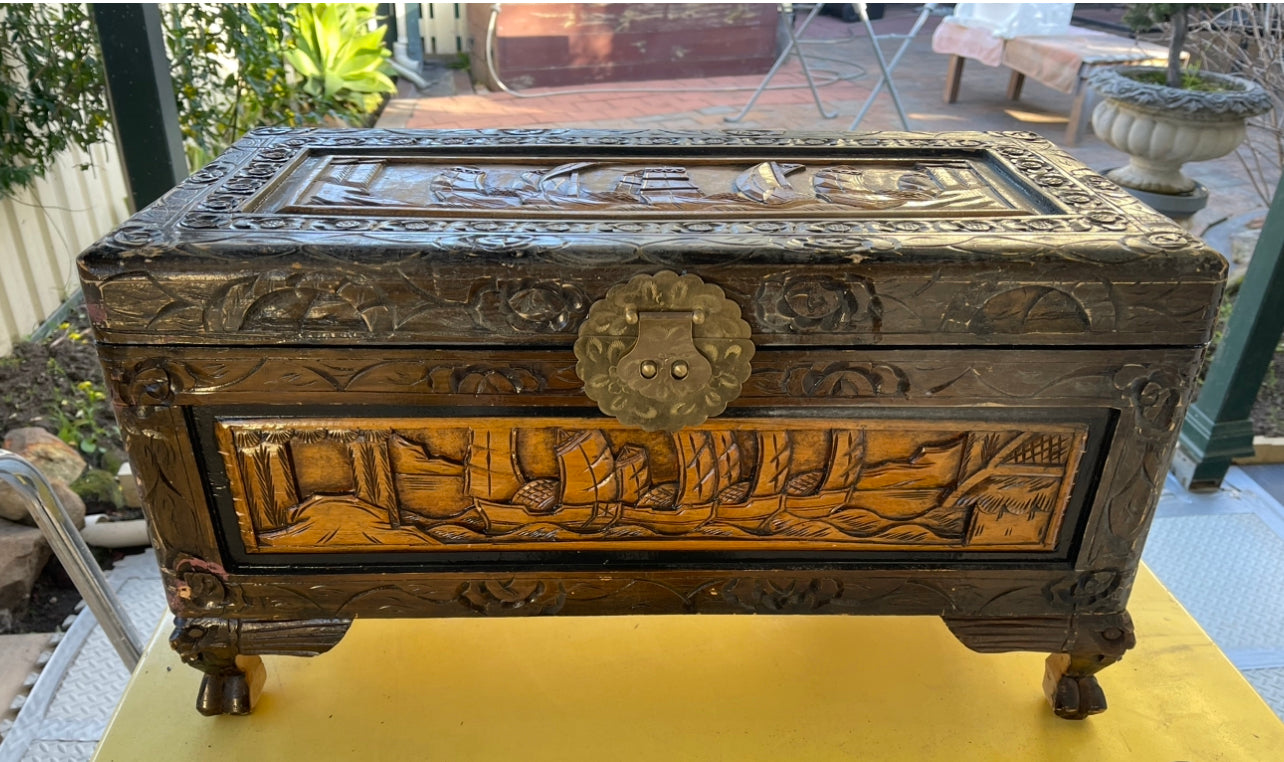 Black camphor chest