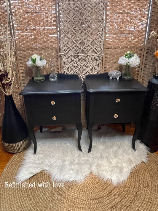 Bedroom set - bedside tables and dresser